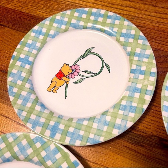 Disney Winnie the Pooh Set of 8inch Plates Pooh Tigger Eyore Piglet Excellent - Picture 4 of 10